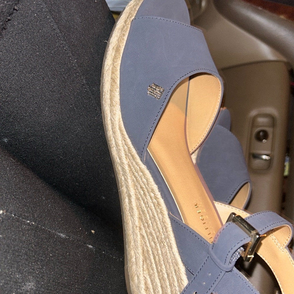 Tommy Hilfiger woman sandals size 9